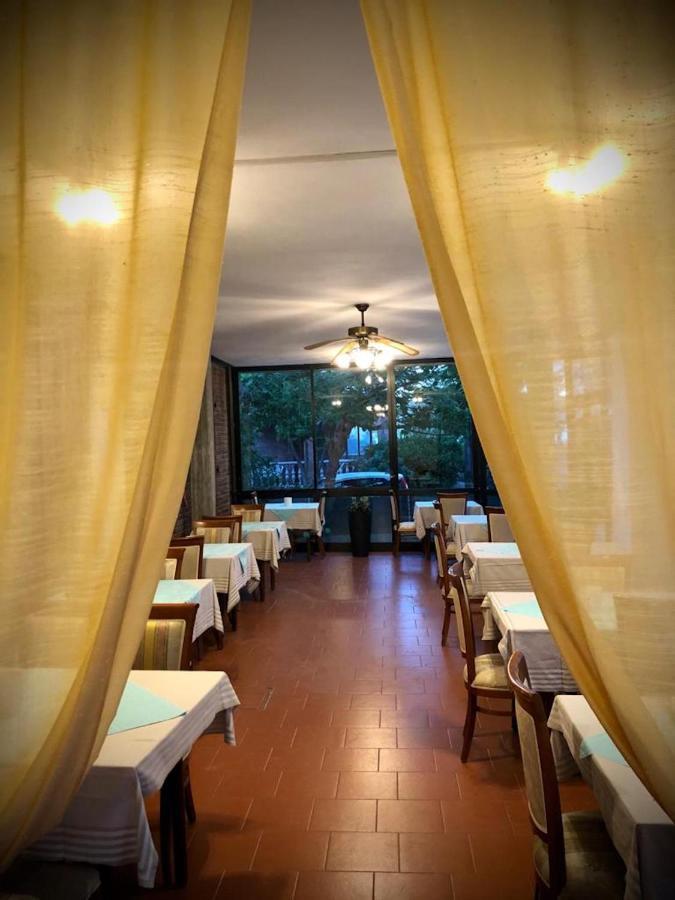 Hotel Villa Alexandra Bellaria-Igea Marina Exteriör bild