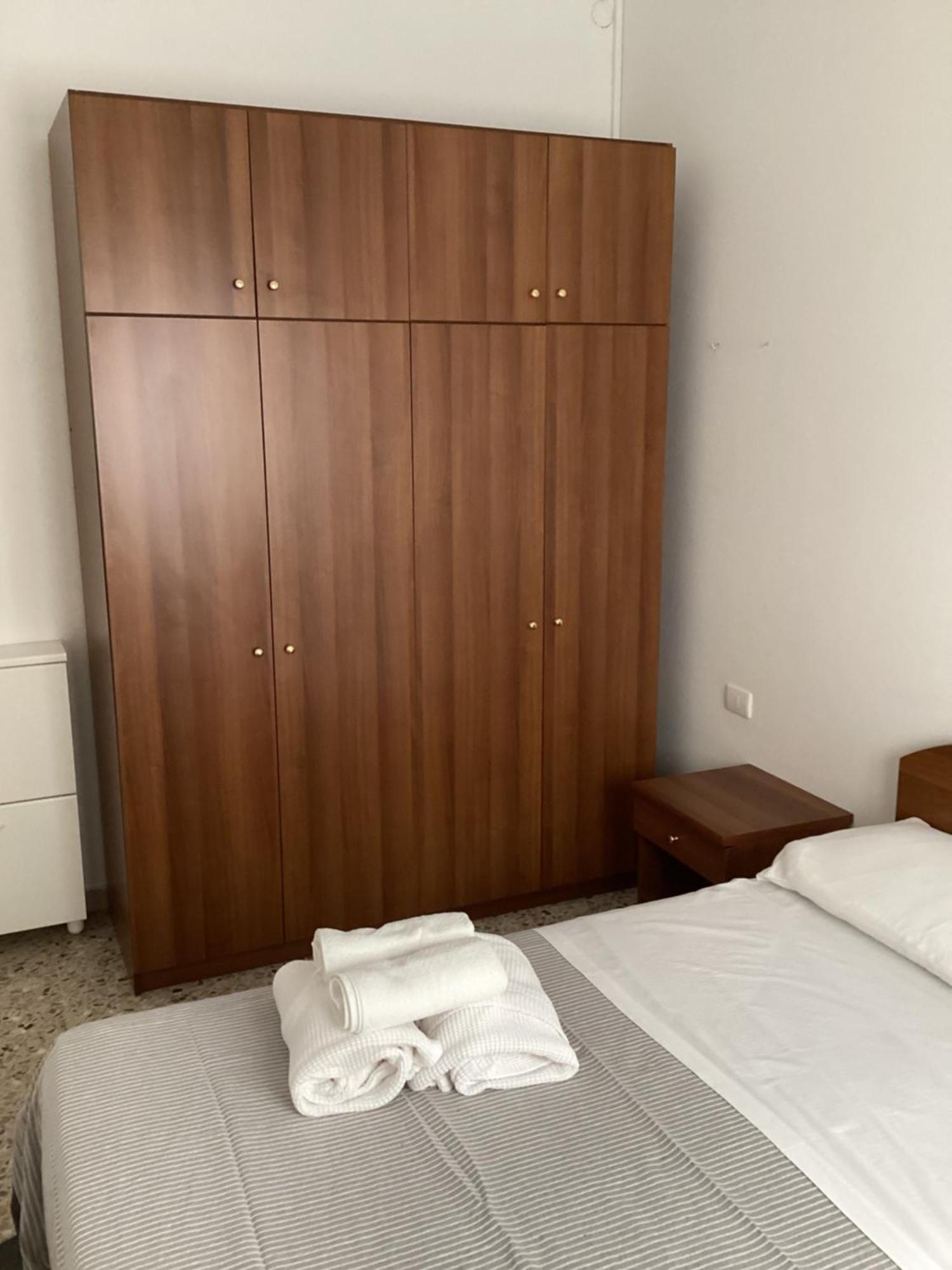 Hotel Villa Alexandra Bellaria-Igea Marina Exteriör bild
