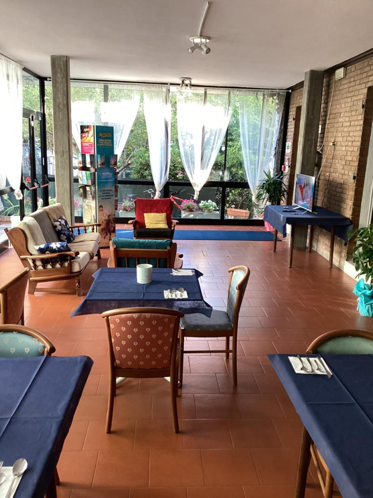 Hotel Villa Alexandra Bellaria-Igea Marina Exteriör bild